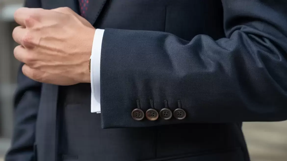 Composição: Lã 100% pura – Fio 120